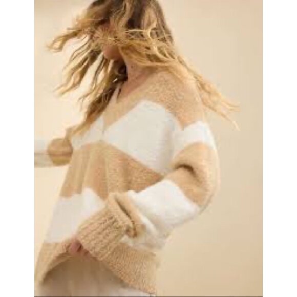NEW Aerie Teddy Plush Oversized Boucle Wool-Blend Striped Neutral Sweater Cozy - Picture 2 of 10
